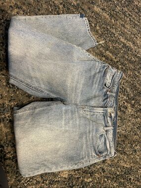 Old Navy Light Wash Boyfriend Jeans